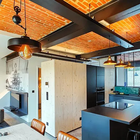 Les Camuches De La Fonderie * Турне